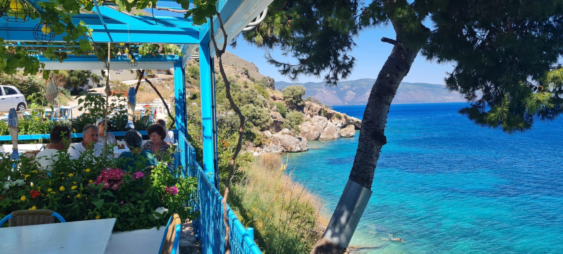 Blick auf das türkise Meer