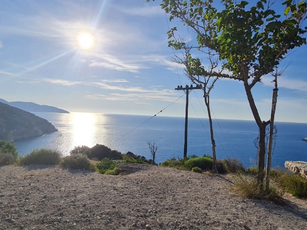 Sonne über dem Meer Ausblick mit Sonne über dem Meer