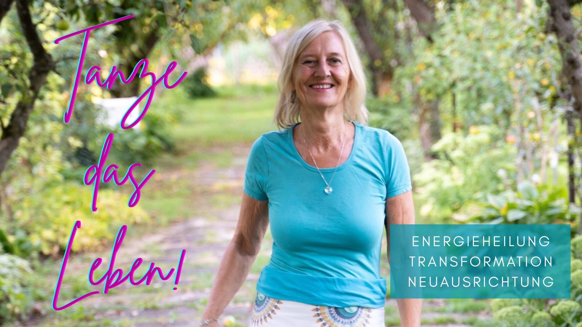 Tanze das Leben. Frau auf Weg strahlend.